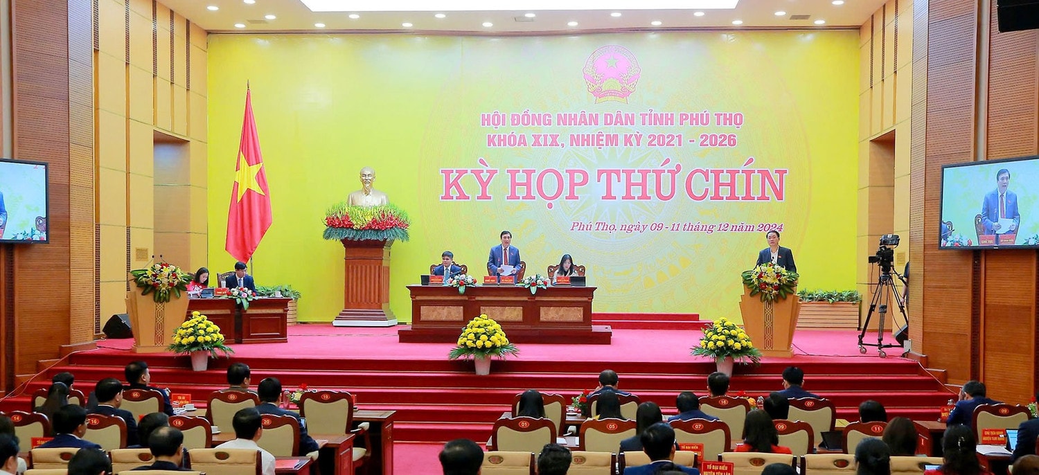 chu-toa-dieu-hanh-phien-chat-van-va-tra-loi-chat-van.jpg