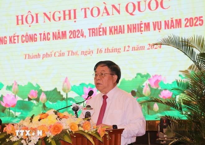 Trưởng Ban Tuyên giáo Trung ương Nguyễn Trọng Nghĩa phát biểu tại hội nghị. Ảnh: Ngọc Thiện -TTXVN
