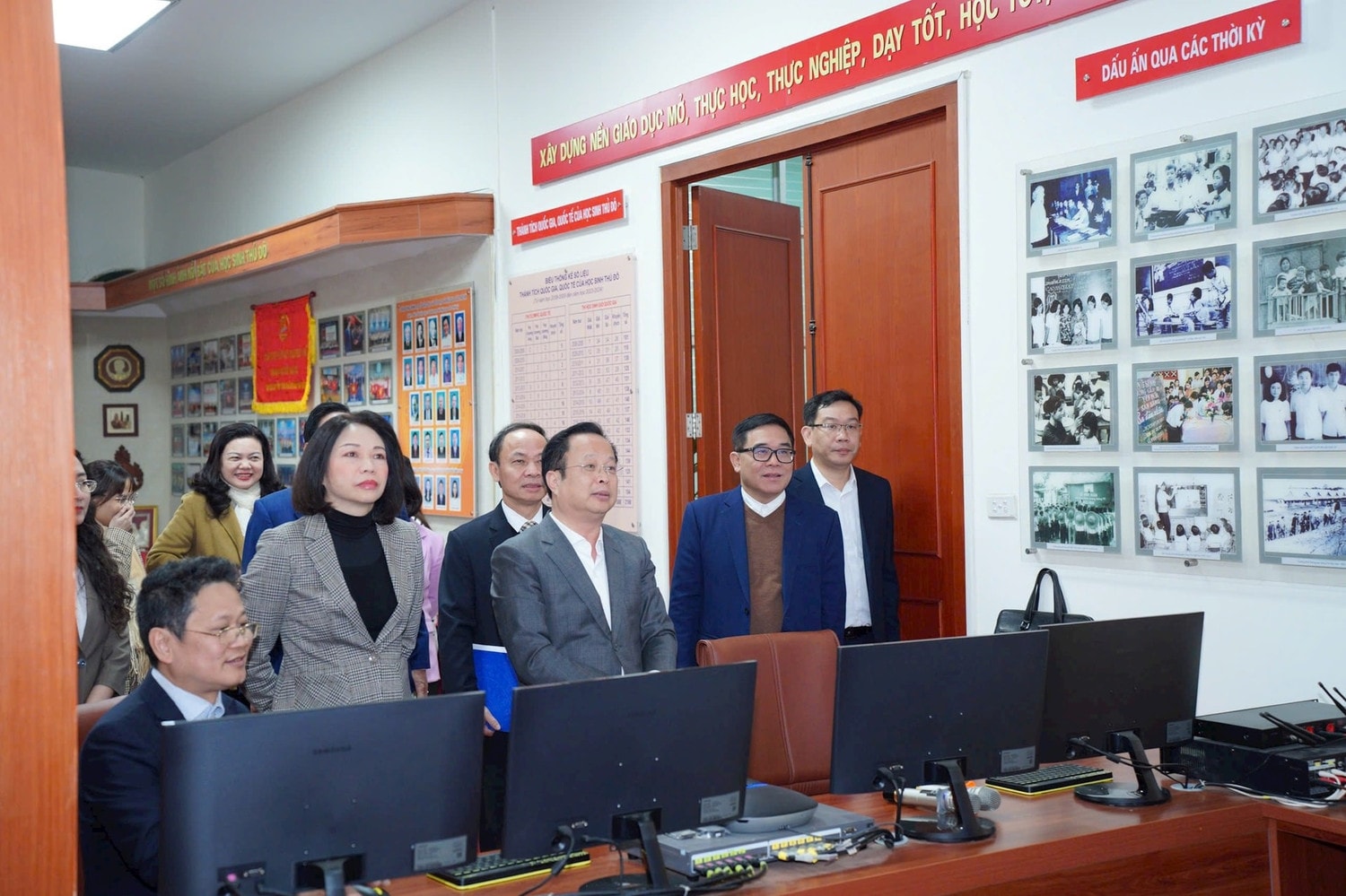 tham-tt-dieu-hanh-thong-minh-17-12-2024-1734414253062-17344142538722054264866.jpg