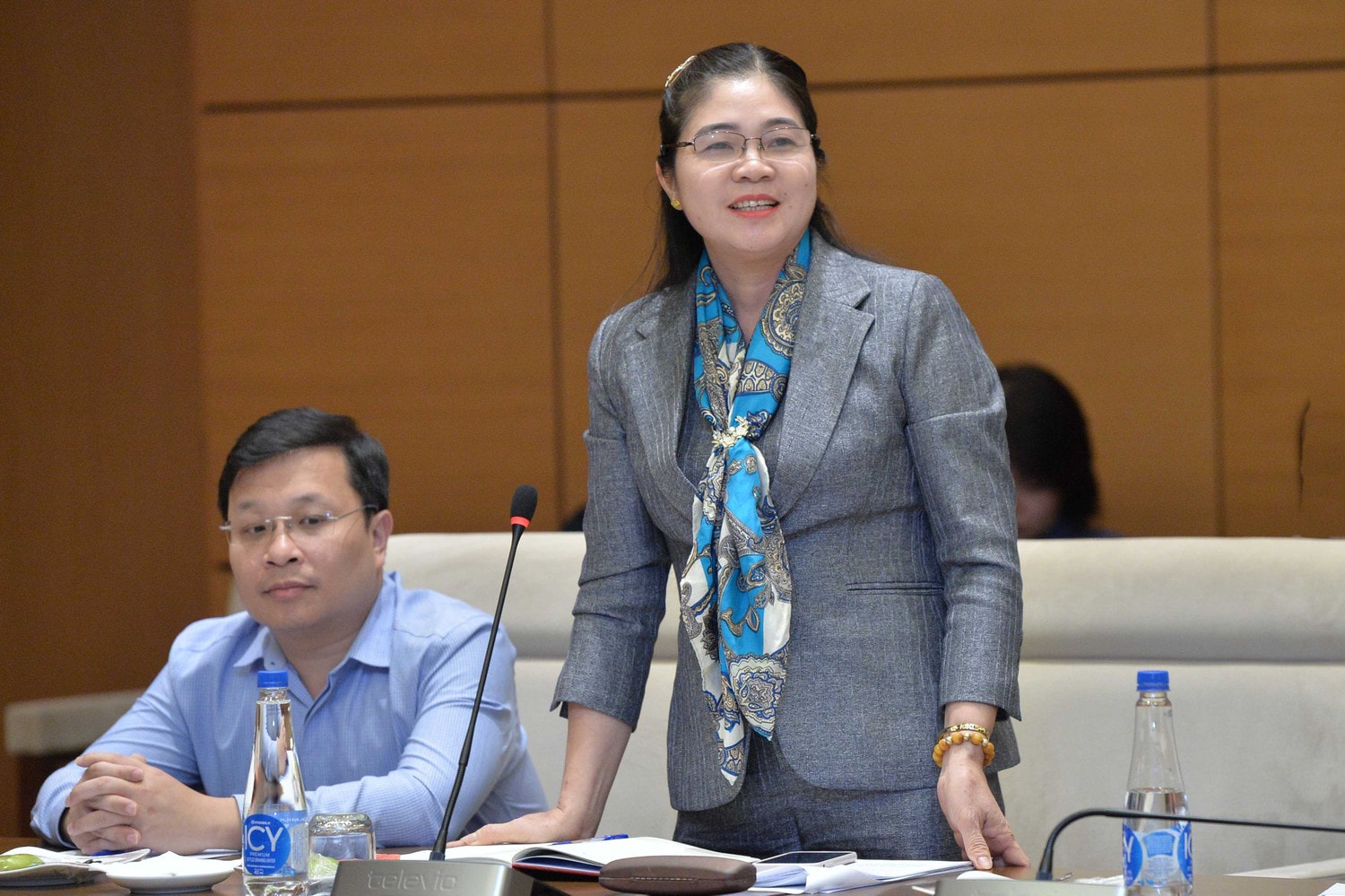 uy-vien-thuong-truc-hoi-dong-dan-toc-leo-thi-lich.jpg