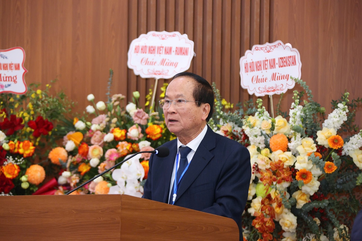 nguyen-van-thuan.jpg