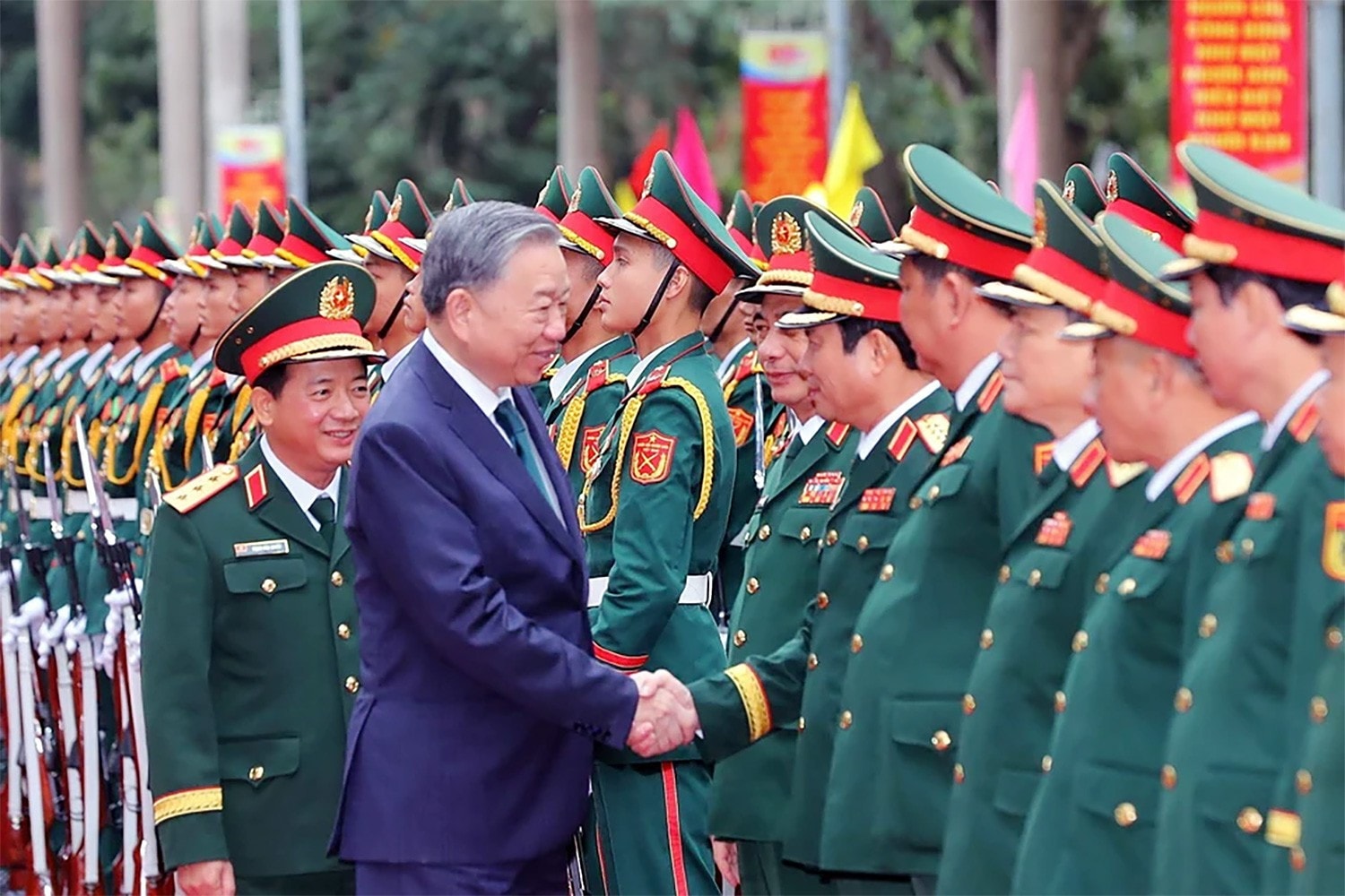 Tổng Bí thư Tô Lâm và các đại biểu tại lễ kỷ niệm 80 năm truyền thống Tổng cục Chính trị, ngày 12.12.2024. Ảnh: Trọng Đức/TTXVN