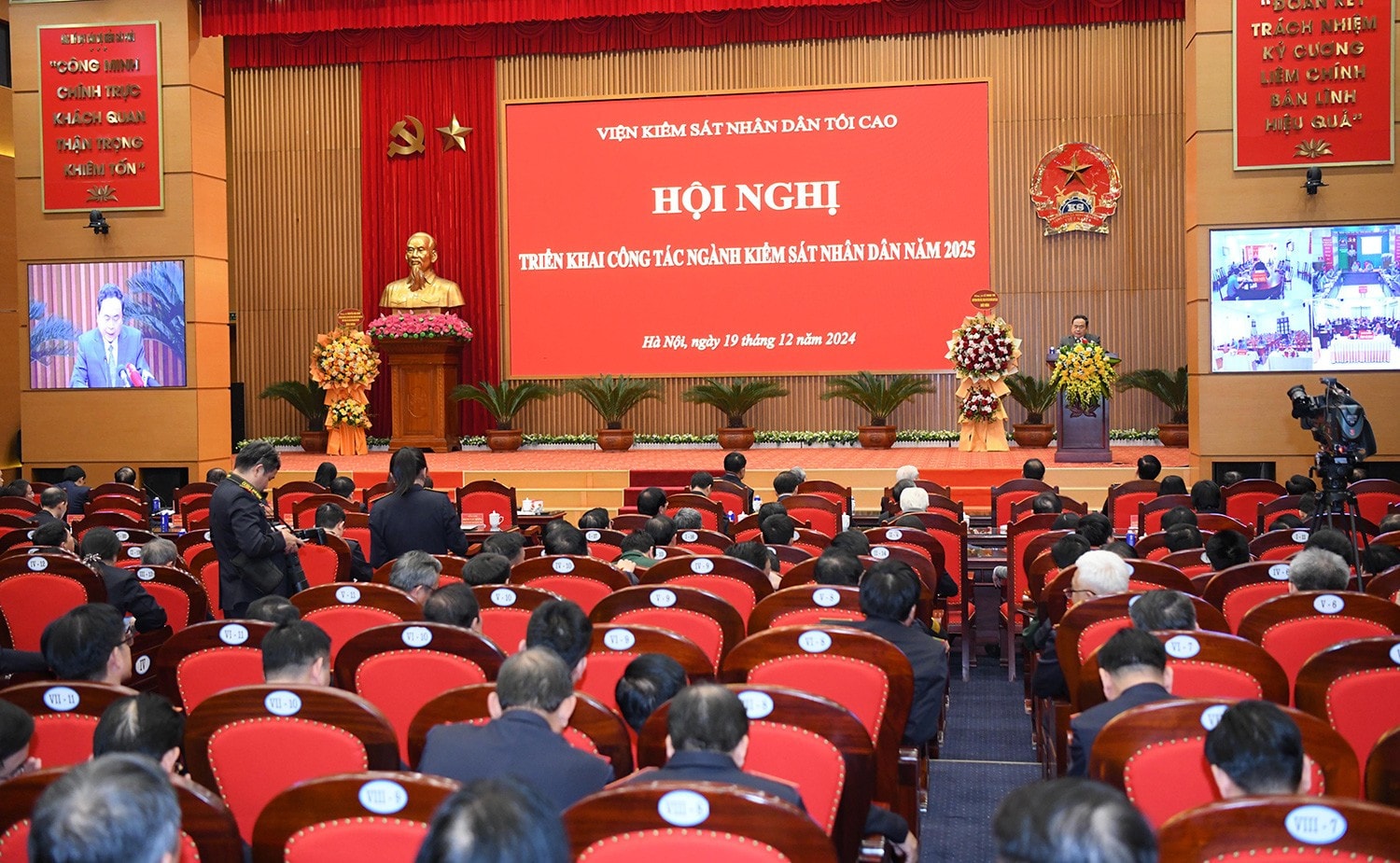 Quang cảnh hội nghị. Ảnh: Lâm Hiển