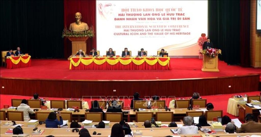 111614-vna-potal-hoi-thao-quoc-te-hai-thuong-lan-ong-le-huu-trac-danh-nhan-van-hoa-va-gia-tri-di-san-stand.jpg