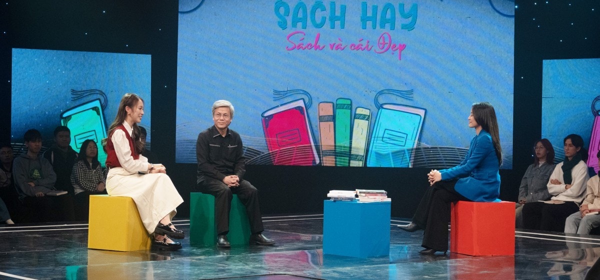 Các khách mời mang đến những câu chuyện ý nghĩa về hành trình sáng tạo, sự trăn trở khi làm nên những cuốn sách đẹp, cũng như vai trò của sách trong việc thay đổi tư duy và phát triển bản thân. Ảnh: BTC