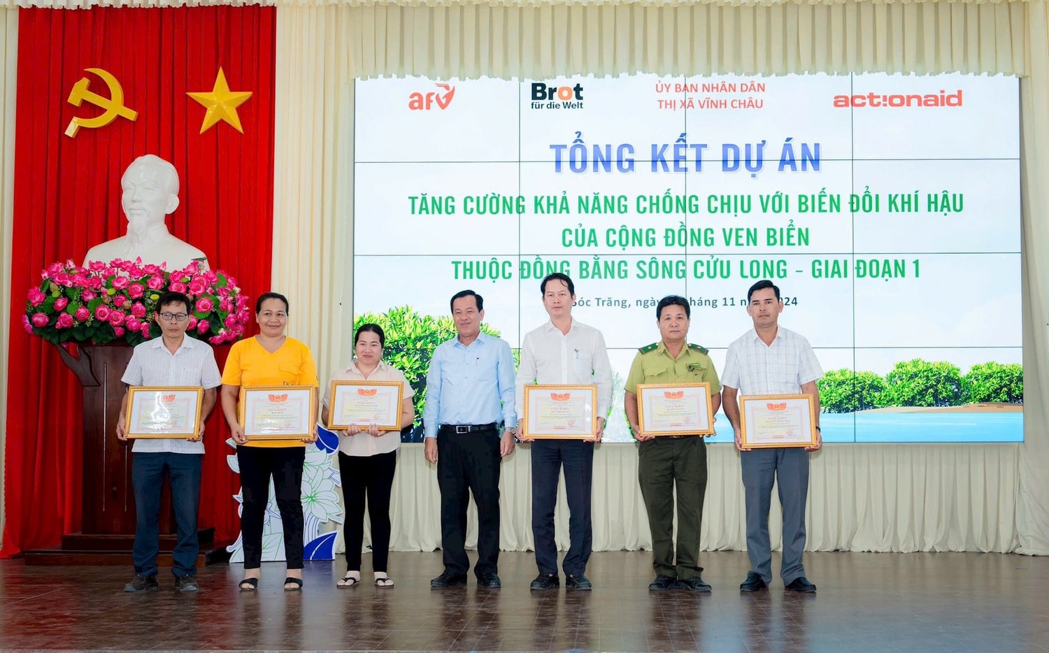 khen-thuong.jpg