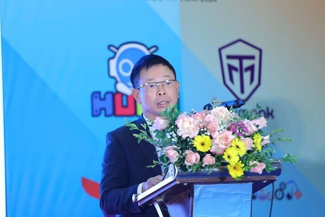phung-1418-9253-1.jpg