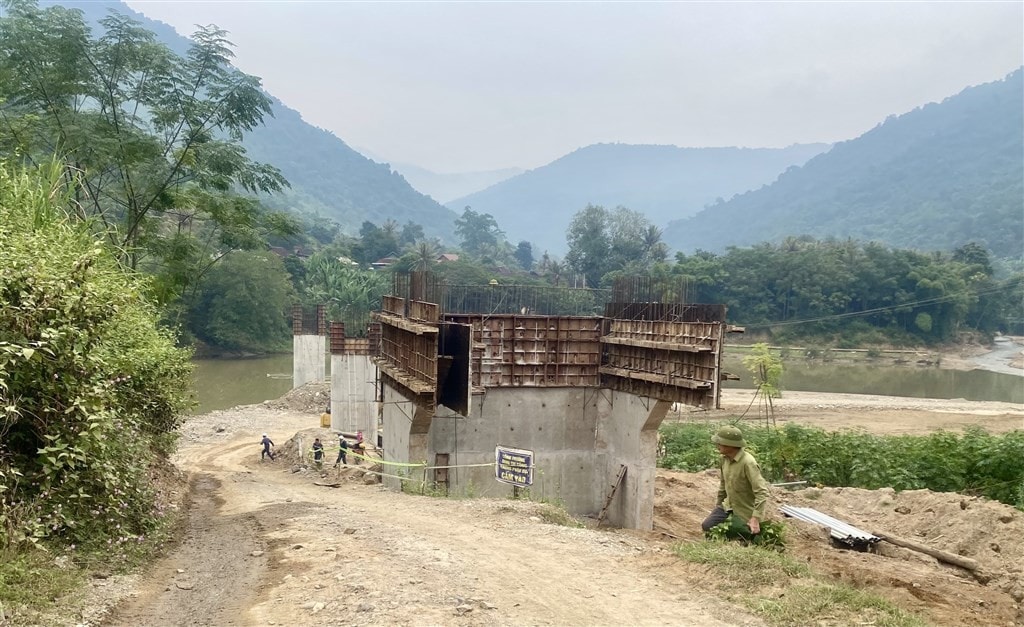 cau-xieng-thu.jpg