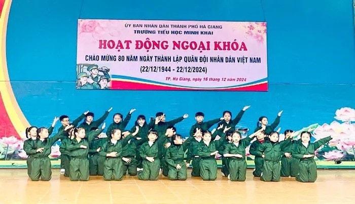 658e125af815114b4804.jpg