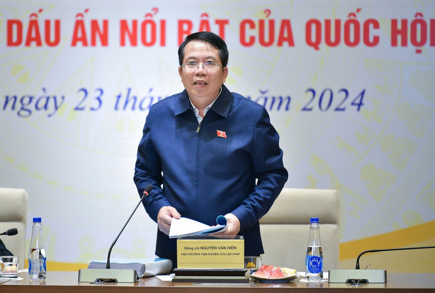 Viện trưởng Viện Nghiên cứu lập pháp Nguyễn Văn Hiển phát biểu