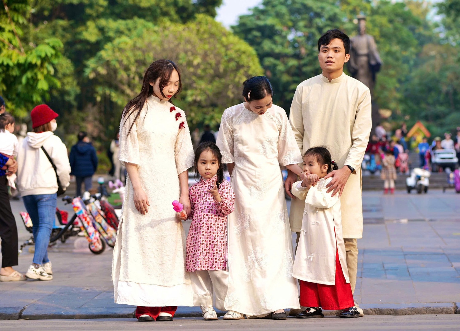 Xây dựng gia đình ấm no, hạnh phúc, tiến bộ, văn minh là mục tiêu của từng cá nhân và là trách nhiệm của toàn xã hội. Ảnh: Quốc Việt