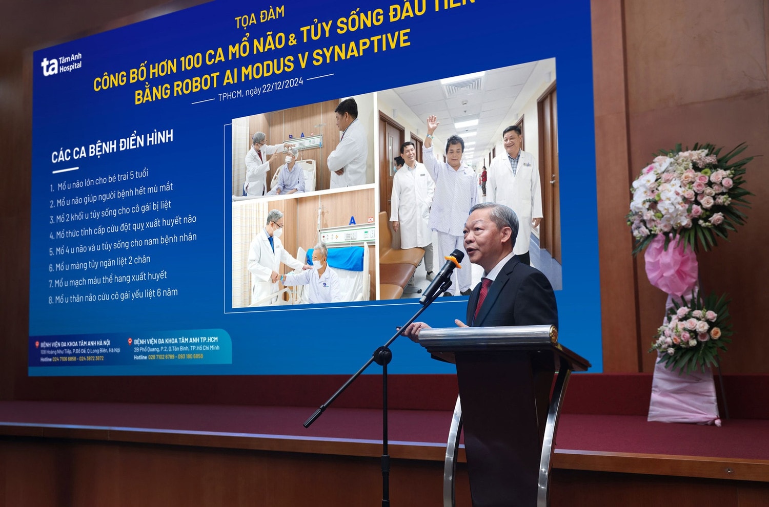 thay-thuoc-uu-tu-thsbsckii-chu-tan-si-nguoi-dau-tien-mo-nao-bang-robot-ai-phat-bieu-tai-su-kien-anh-benh-vien-da-khoa-tam-anh-tphcm.jpg