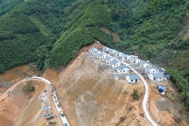Lao Cai inaugurates the project to reconstruct Kho Vang village in Coc Lau commune of Bac Ha district which is severely affected by Typhoon Yagi. (Photo: VNA) Lao Cai inaugurates the project to reconstruct Kho Vang village in Coc Lau commune of Bac Ha district which is severely affected by Typhoon Yagi. (Photo: VNA)