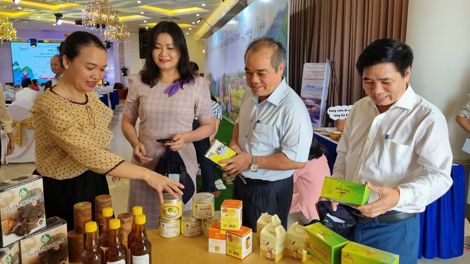 Quảng Ngãi đẩy mạnh chuyển đổi số trong lĩnh vực du lịch. Ảnh: TT