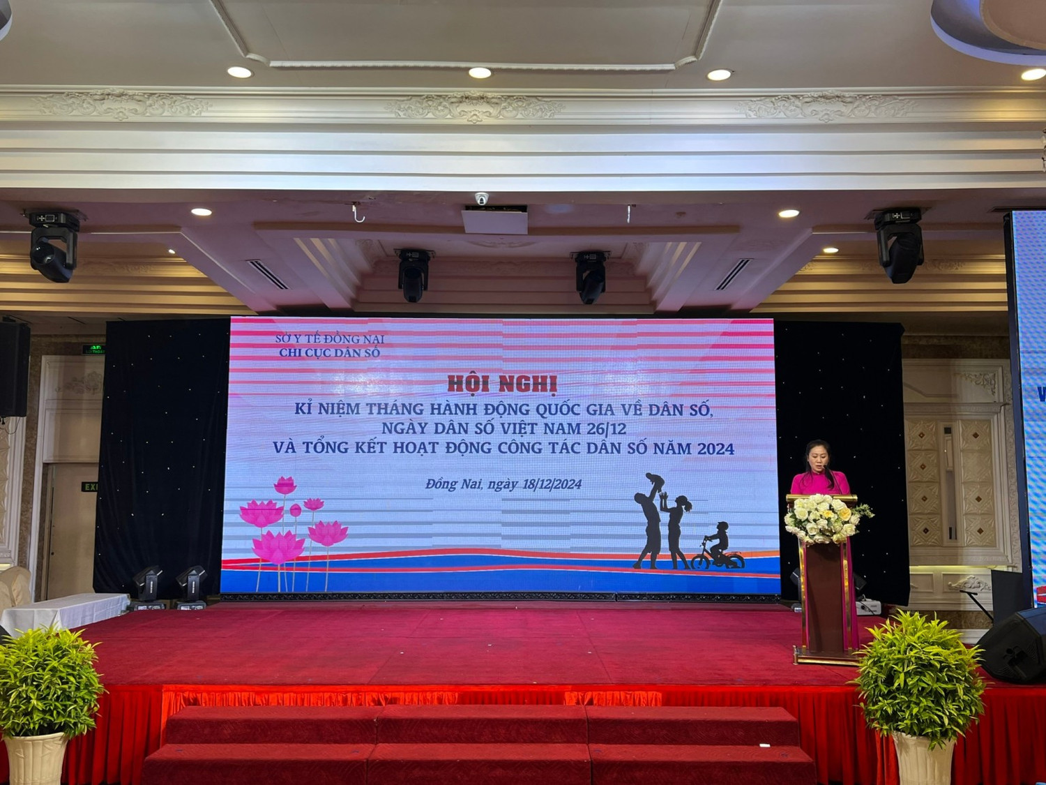 ba-luong-quynh-trang-pho-chi-cuc-truong-phu-trach-chi-cuc-dan-so-phat-bieu-khai-mac-hoi-nghi-1536x1152.png