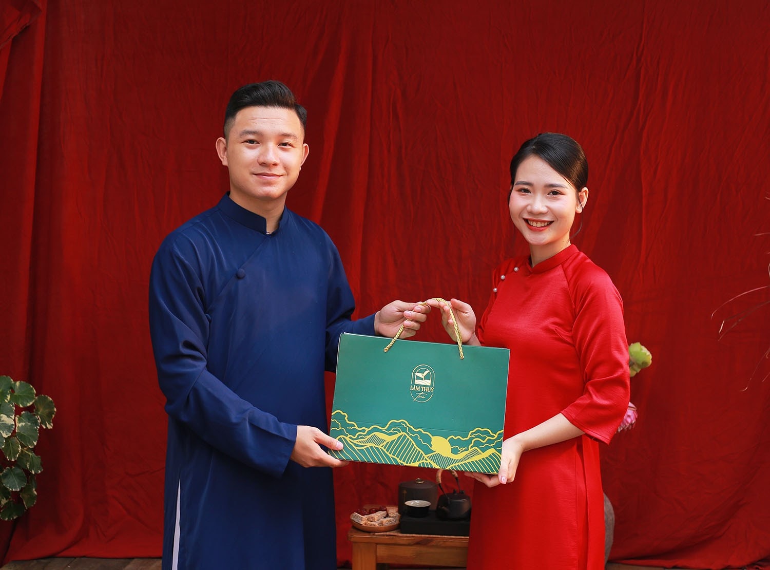 3-lai-m-thuyi-trai.jpg
