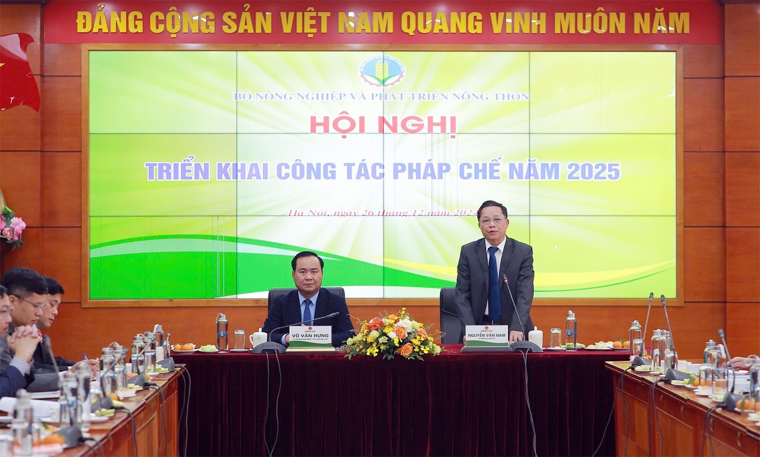Vụ trưởng Vụ Pháp chế Nguyễn Văn Nam phát biểu tại Hội nghị
