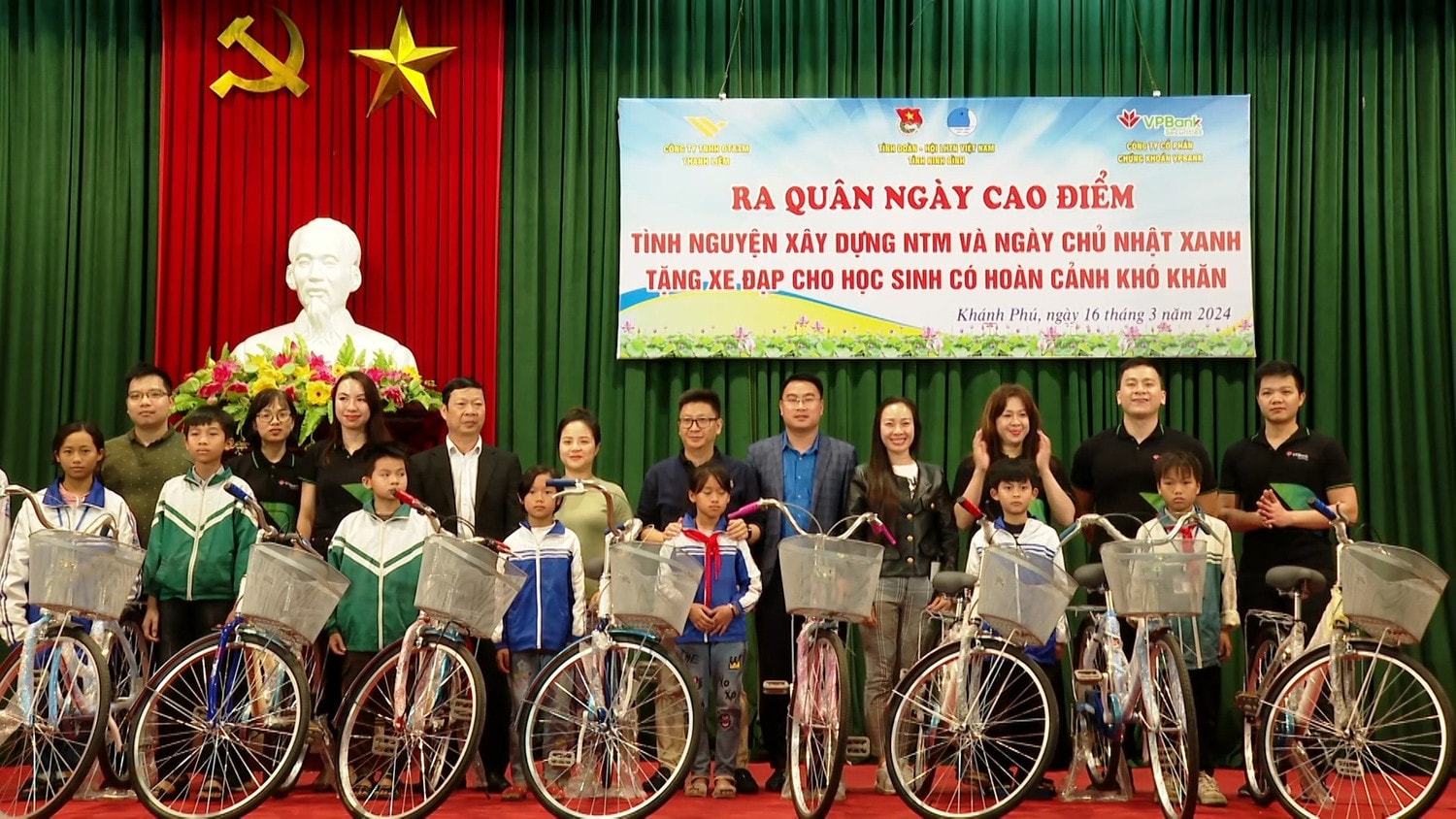 tang-xe-cho-cac-em.jpg