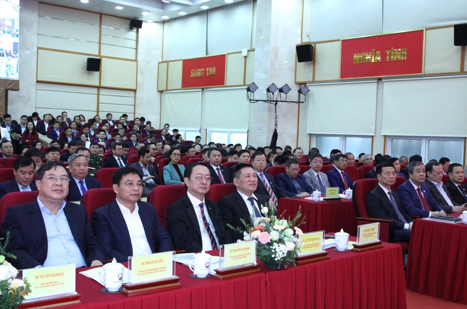 Các đại biểu tham dự Hội nghị