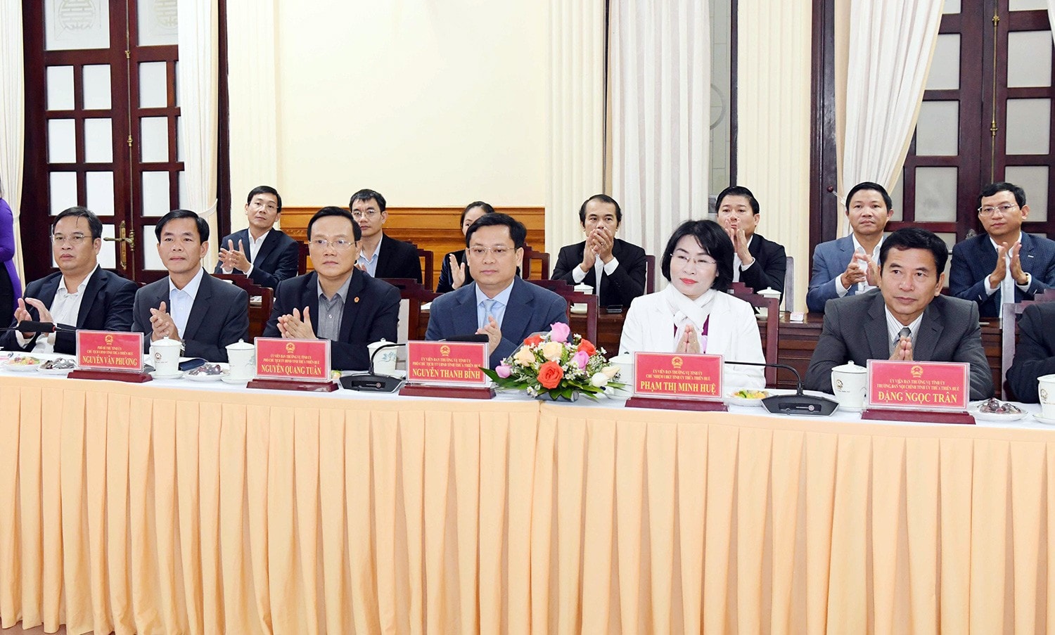 Các đại biểu dự cuộc làm việc. Ảnh: Lâm Hiển