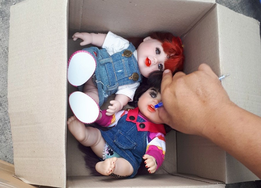 Một búp bê nghi là Kumanthong không rõ nguồn gốc và xuất xứ. Ảnh: CACC