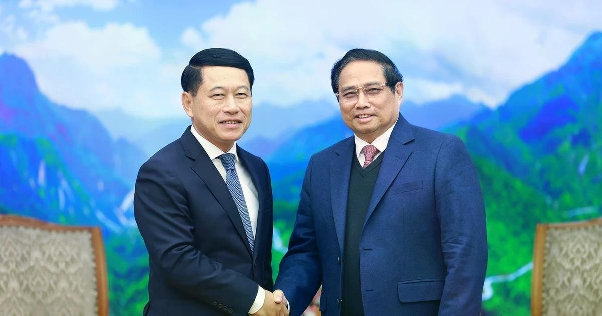 Prime Minister Pham Minh Chinh received visiting Lao Deputy Prime Minister Saleumxay Kommasith in Hanoi on December 30. Photo: VNA img-5717.jpg
