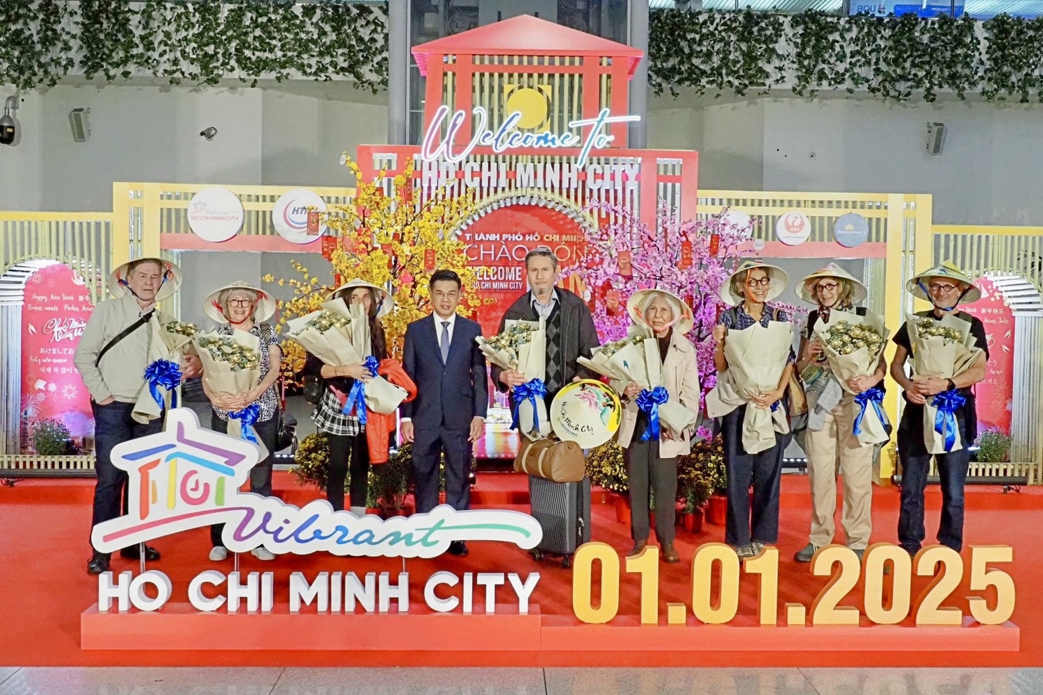 cac-vi-khach-8463-9687jpg.jpg