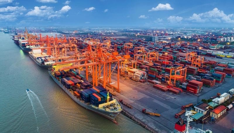 Tình hình xuất khẩu có nhiều dấu hiệu tích cực giúp Hải quan Hải Phòng thu ngân sách tốt.