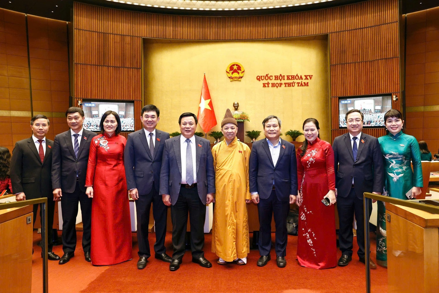 Các đại biểu Quốc hội tỉnh Quảng Ninh tại Kỳ họp thứ Tám, Quốc hội Khóa XV. Ảnh: T. Nguyên