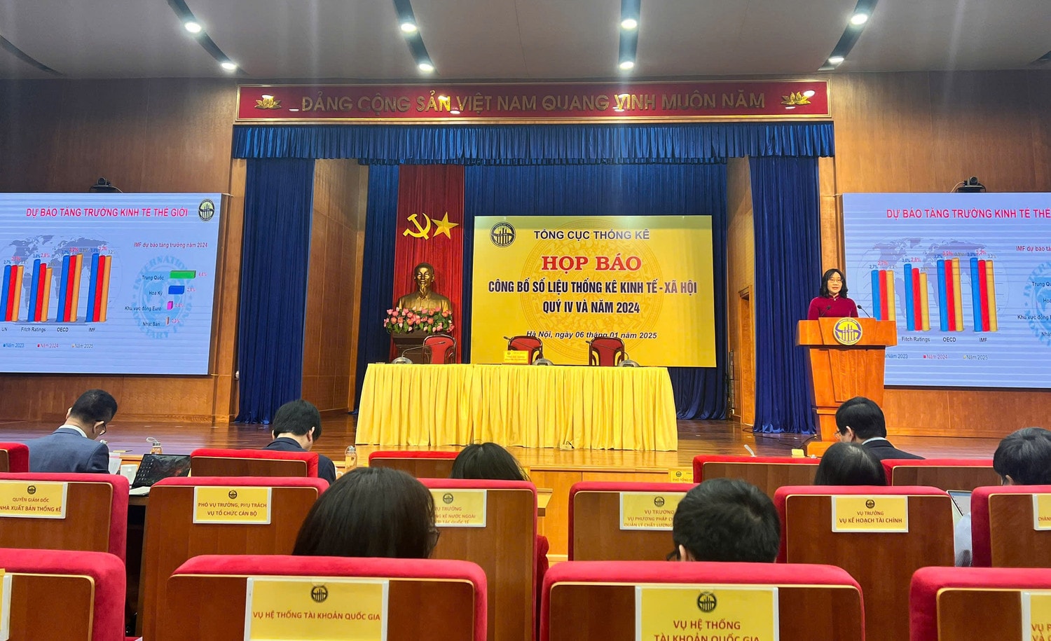 Toàn cảnh họp báo