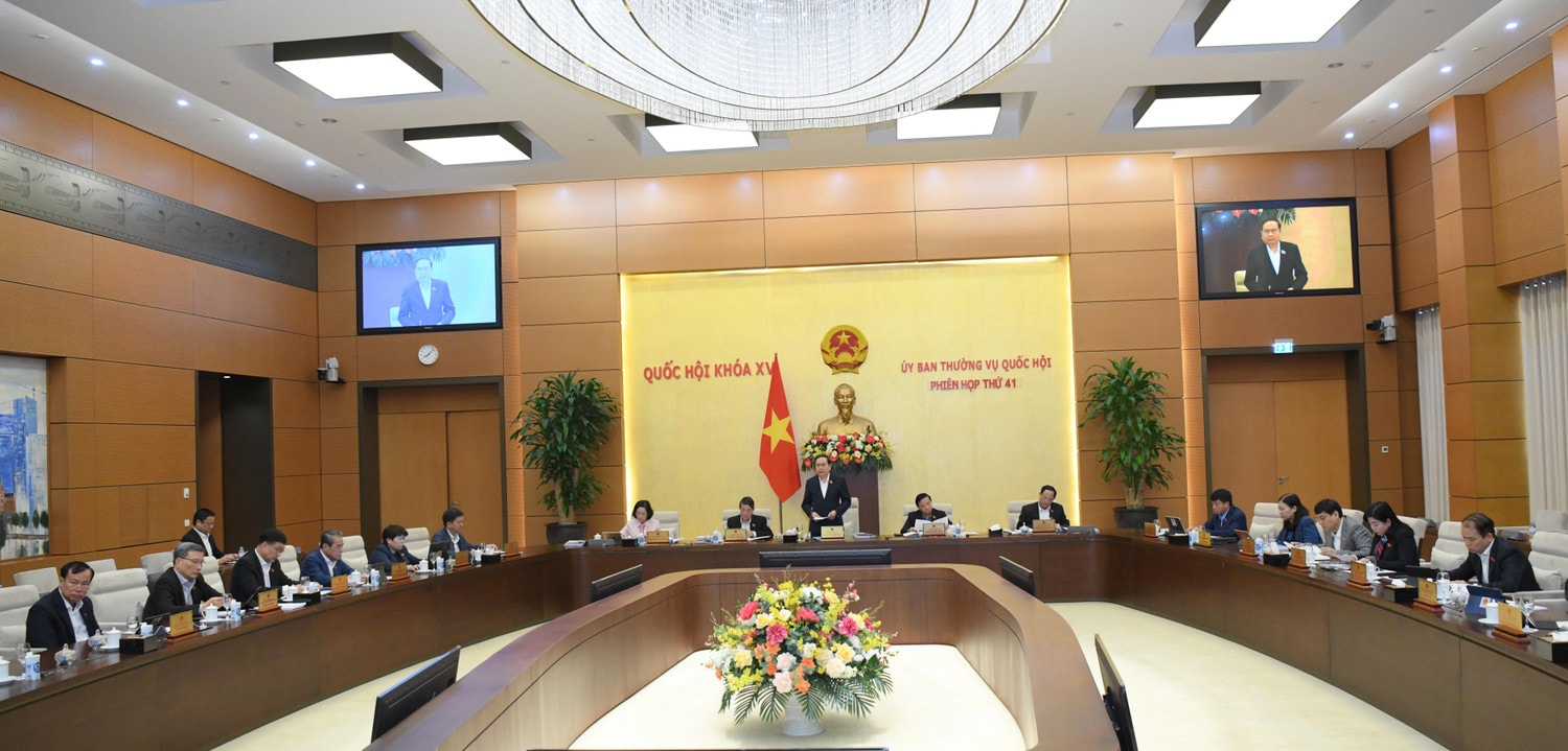 Quang cảnh phiên họp. Ảnh: Lâm Hiển