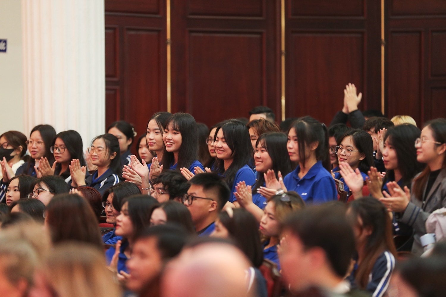 vnu-dai-su-my-tai-viet-nam-giao-luu-voi-sinh-vien-dhqghn-31.jpg