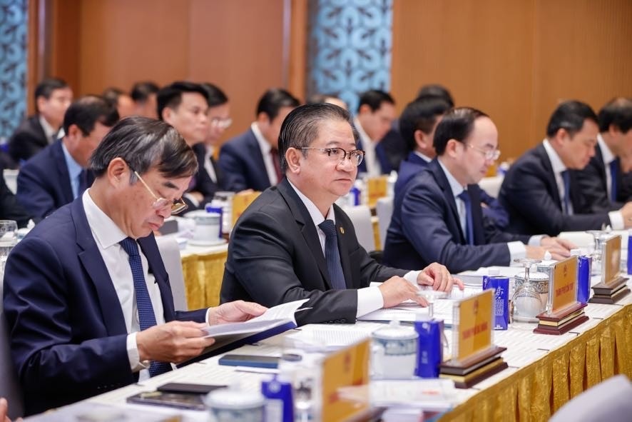 Lãnh đạo các địa phương dự Hội nghị tại điểm cầu trụ sở Chính phủ. Ảnh: Nhật Bắc