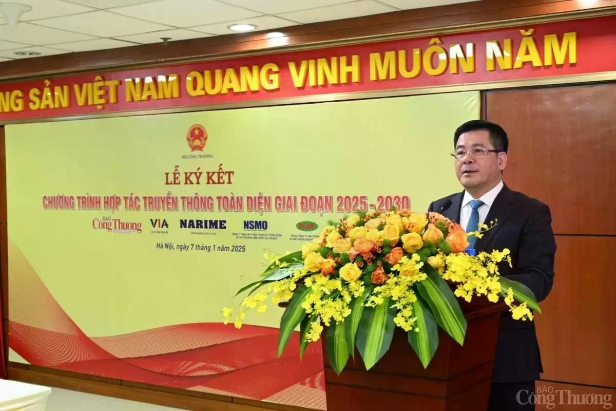 Bộ trưởng Bộ Công Thương Nguyễn Hồng Diên phát biểu tại hội nghị