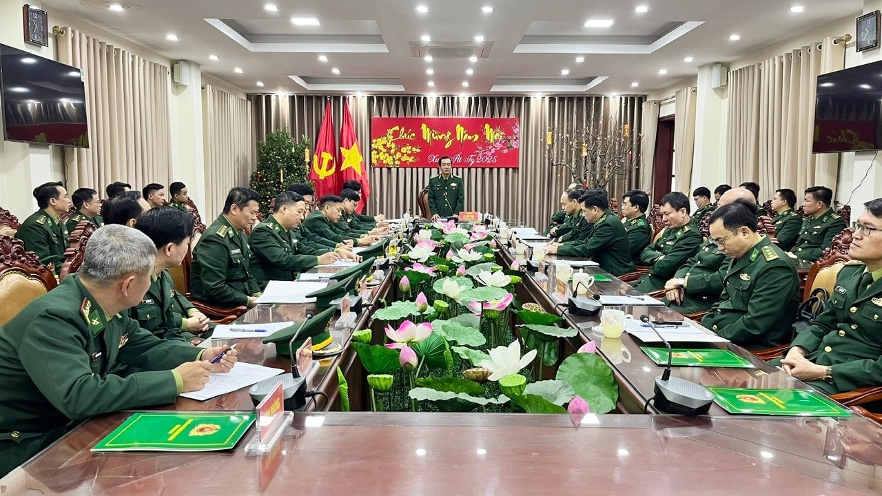 quang-canh-buoi-lam-viec-cua-bo-tu-lenh-bdbp-tai-bo-chi-huy-bdbp-tinh-lao-cai.jpg