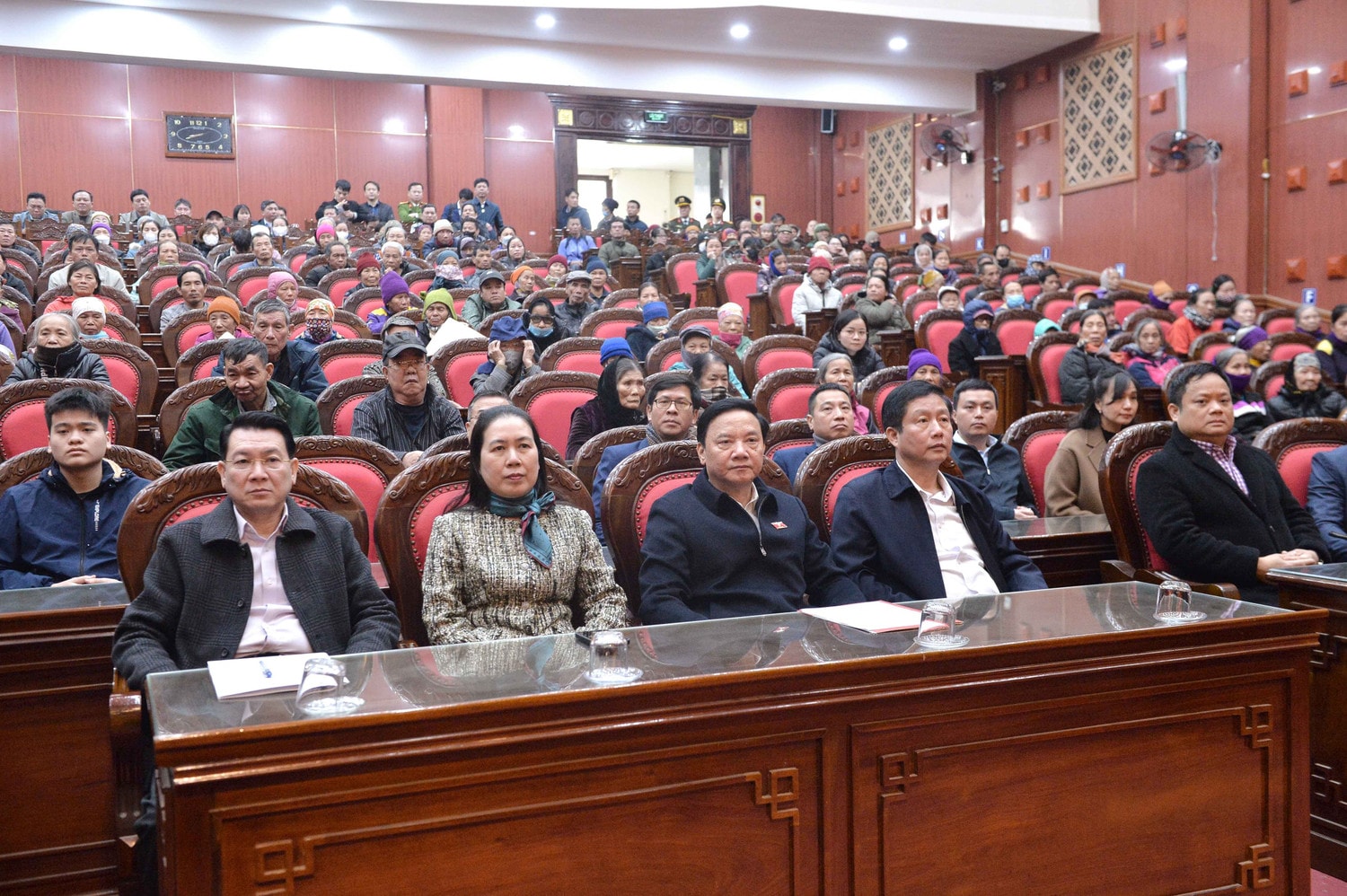 cac-dai-bieu-du-tai-huyen-thai-thuy-thai-binh.jpg