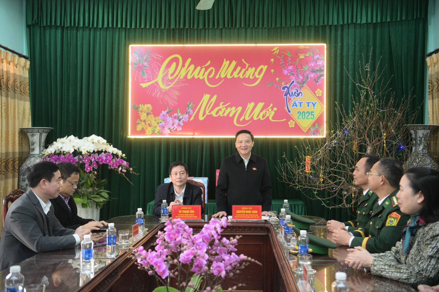 pho-chu-tich-qh-nguyen-khac-dinh-phat-bieu-tai-don-bien-phong-1-85.jpg
