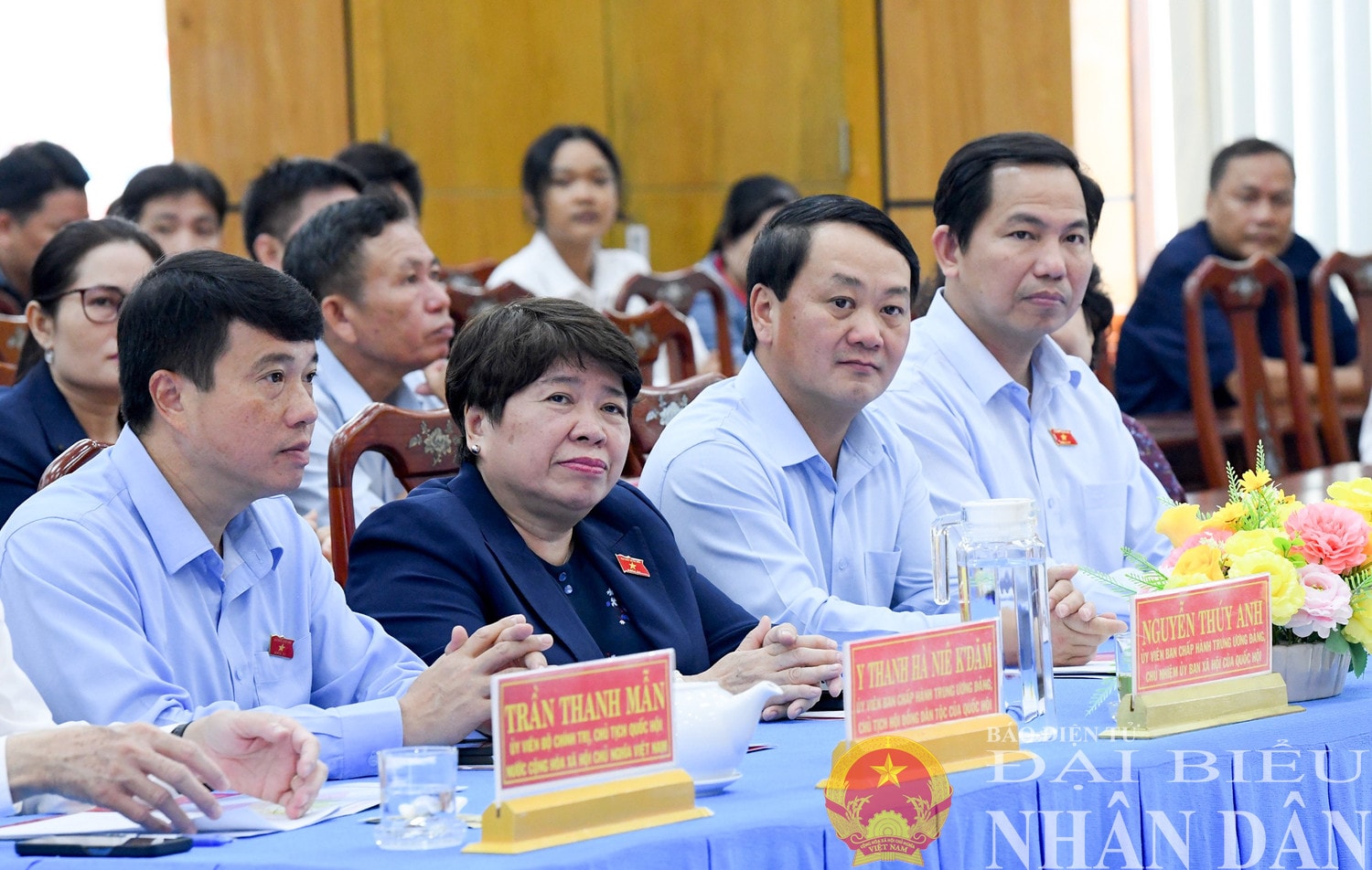 Các đại biểu dự cuộc làm việc. Ảnh: Lâm Hiển