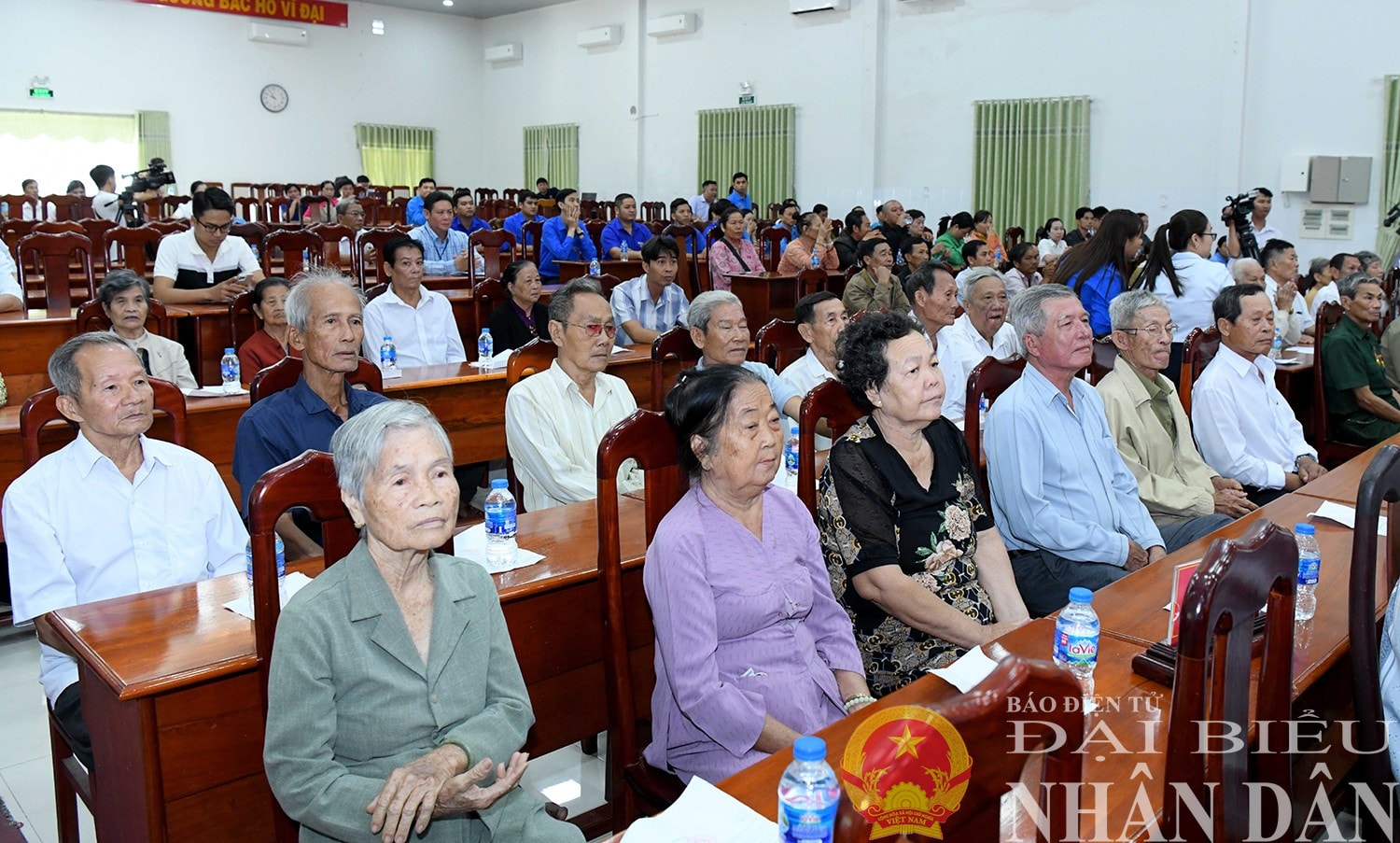 dbnd_br_ctqh-phung-hiep-a6.jpg