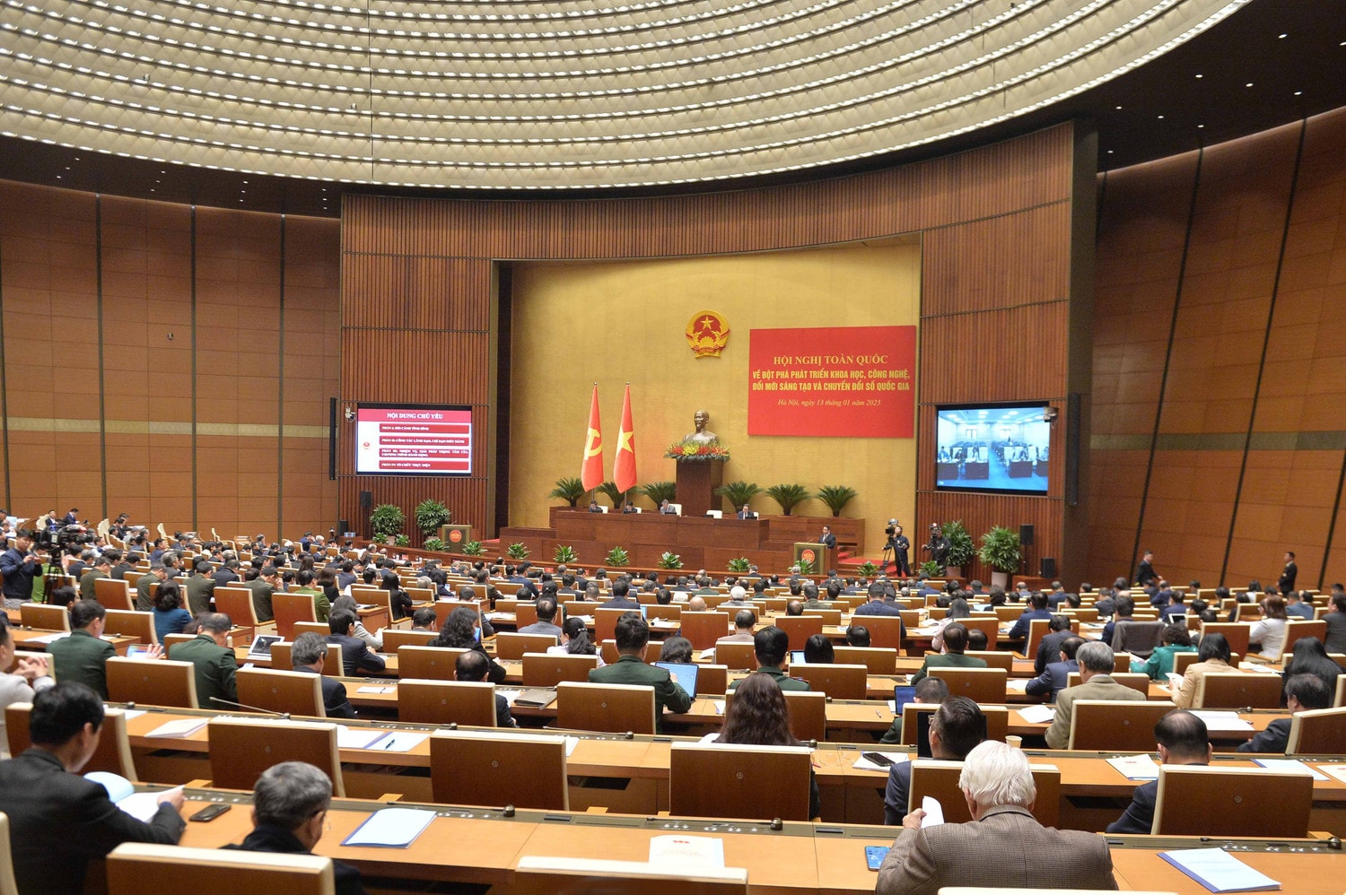 toan-canh-thu-tuong.jpg
