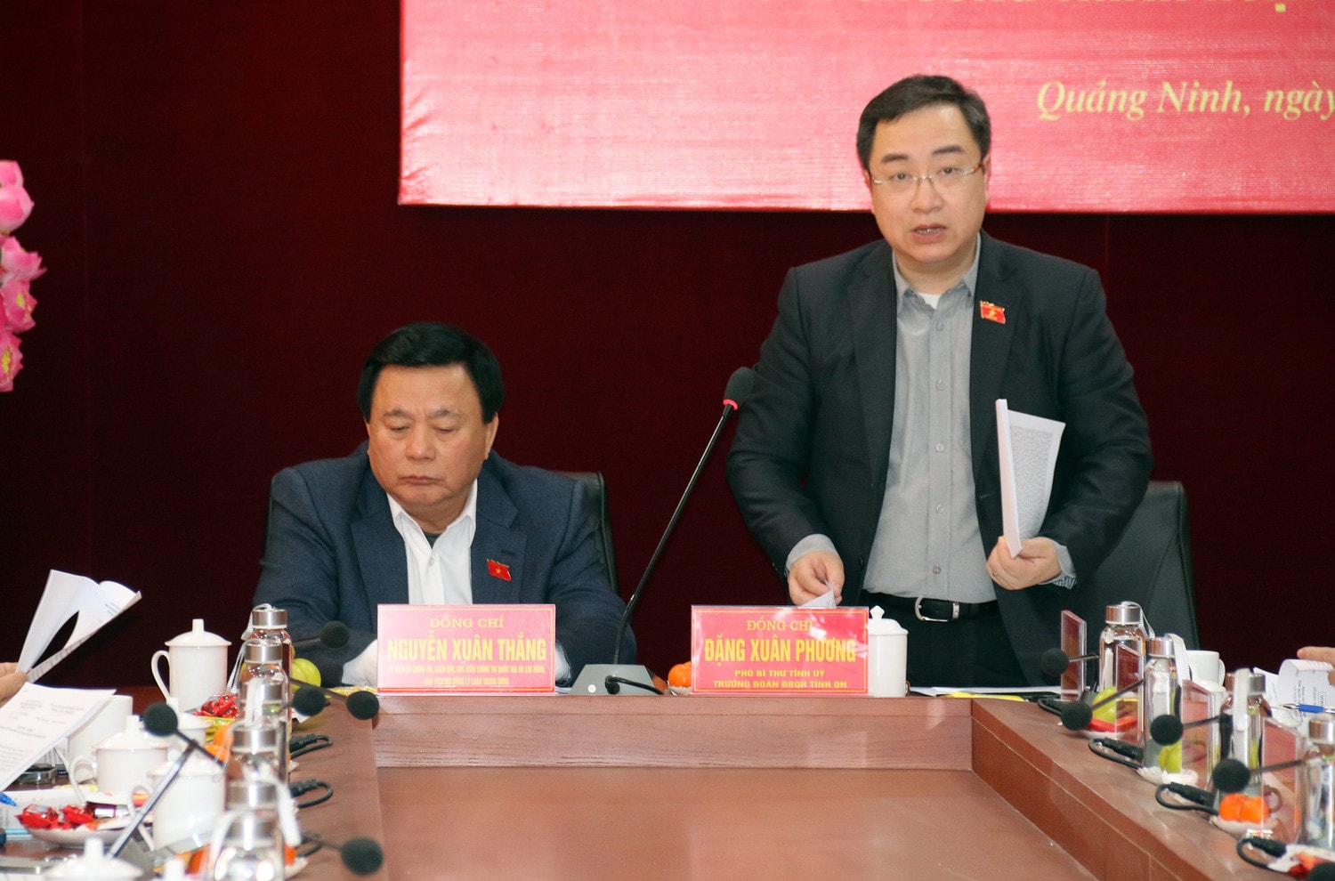 Phó Bí thư Tỉnh ủy, Trưởng Đoàn ĐBQH tỉnh Đặng Xuân Phương phát biểu triển khai chương trình công tác năm 2025 của Đoàn ĐBQH tỉnh. Ảnh: M. Tuân