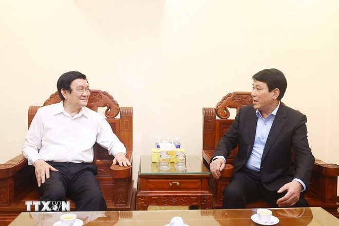 Chủ tịch nước Lương Cường thăm hỏi, chúc Tết nguyên Ủy viên Bộ Chính trị, nguyên Chủ tịch nước Trương Tấn Sang. Ảnh: Lâm Khánh/TTXVN