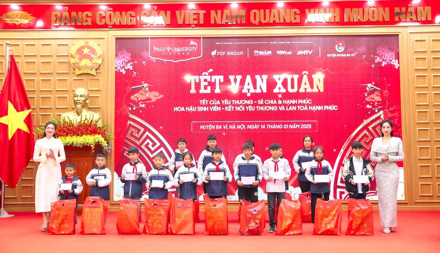 hoa-hau-sinh-vien-vn.jpg