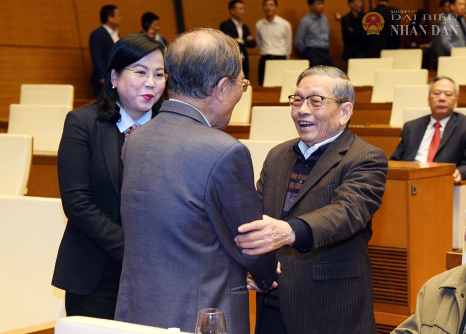 Nguyên Chủ tịch Quốc hội Nguyễn Sinh Hùng; Trưởng Ban Công tác đại biểu, Phó trưởng Ban Tổ chức Trung ương Nguyễn Thanh Hải với nguyên Phó Chủ tịch Quốc hội Nguyễn Văn Yểu. Ảnh: Lâm Hiển