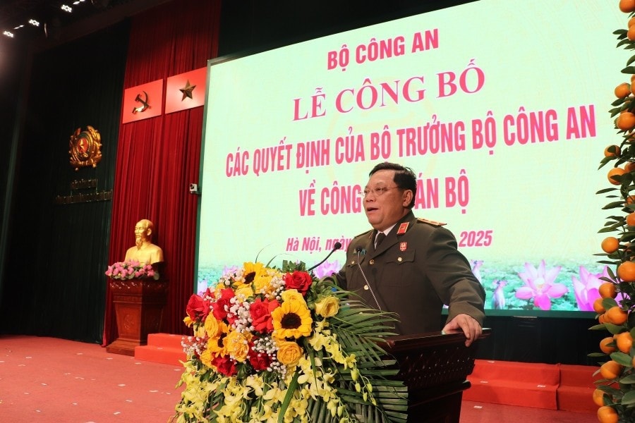 2-tan-pho-giam-doc-cong-an-tp-ha-noi.jpg