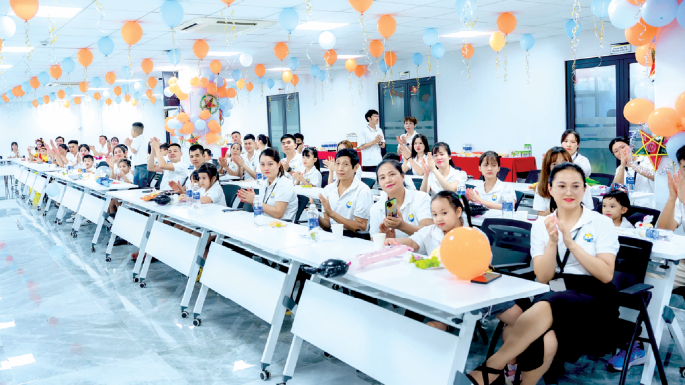 Công nhân viên và người thân tham gia Ngày Gia đình do Công ty tổ chức