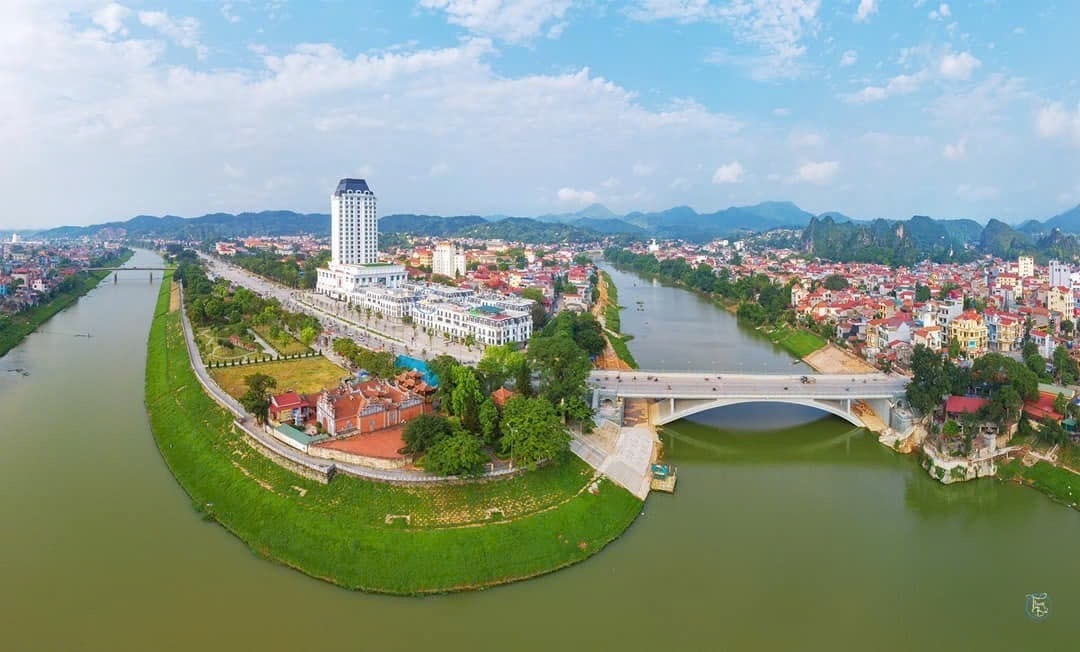 anh-2-thanh-pho-lang-son-ngay-cang-phat-trien-xanh-sach-dep-anh-bn.jpg