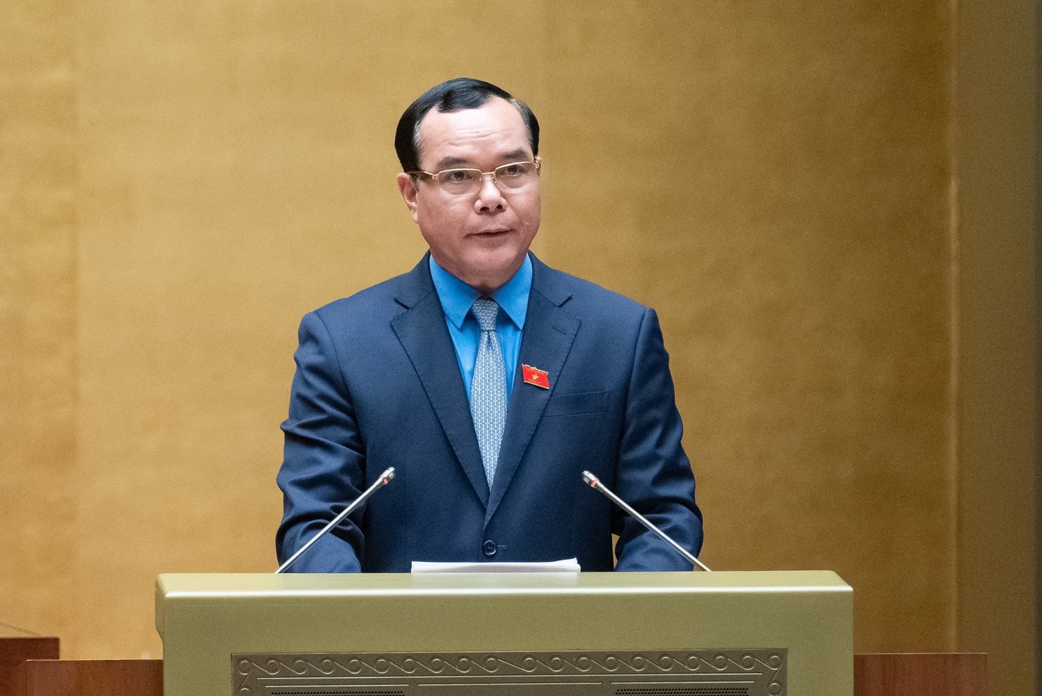 Ủy viên Trung ương Đảng, Chủ tịch Tổng Liên đoàn Lao động Việt Nam Nguyễn Đình Khang