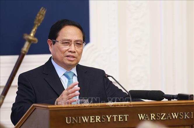 Thủ tướng Phạm Minh Chính phát biểu về chính sách của Việt Nam tại Đại học Tổng hợp Vácsava. Ảnh: Dương Giang/TTXVN