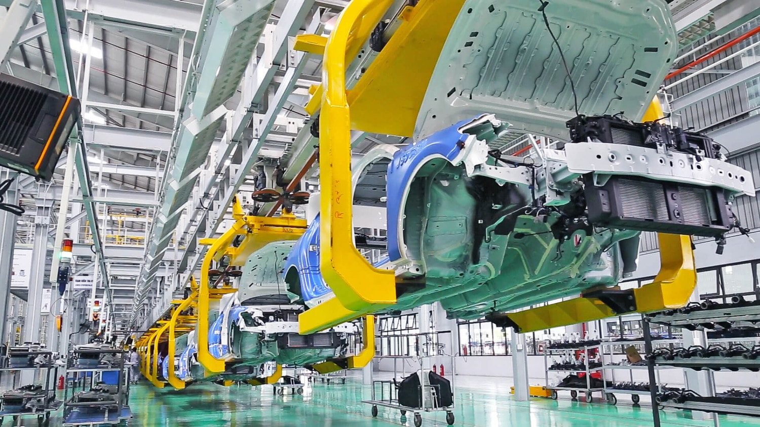 day-chuye-nha-may-mazda.jpg